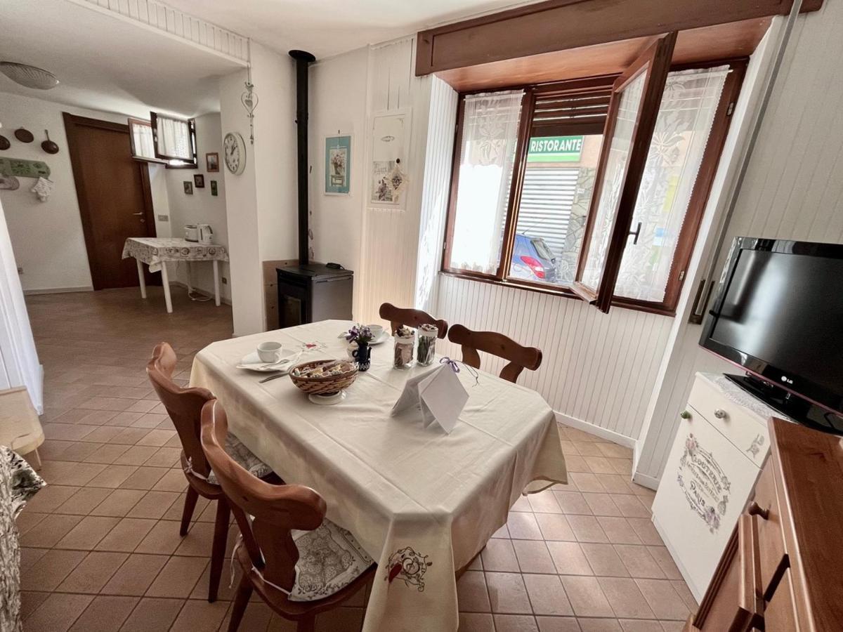 Casa Elena Lejlighed Sueglio Eksteriør billede